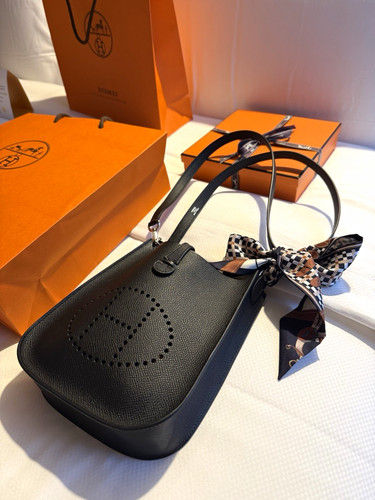 Hermès mini evelyne noir with - mini,